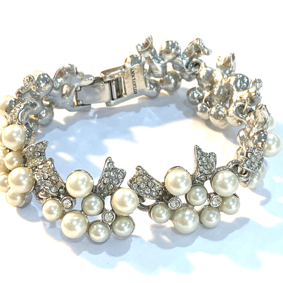 Ann Taylor Silvertone Rhinestone Imitation Pearl Chain Bracelet Ornate Romantic - Picture 8 of 8